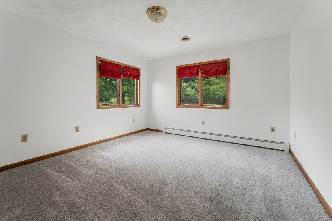 3104 Knapp Road Vestal, NY 13850 - Photo 18 of 35 Gallery Image 18