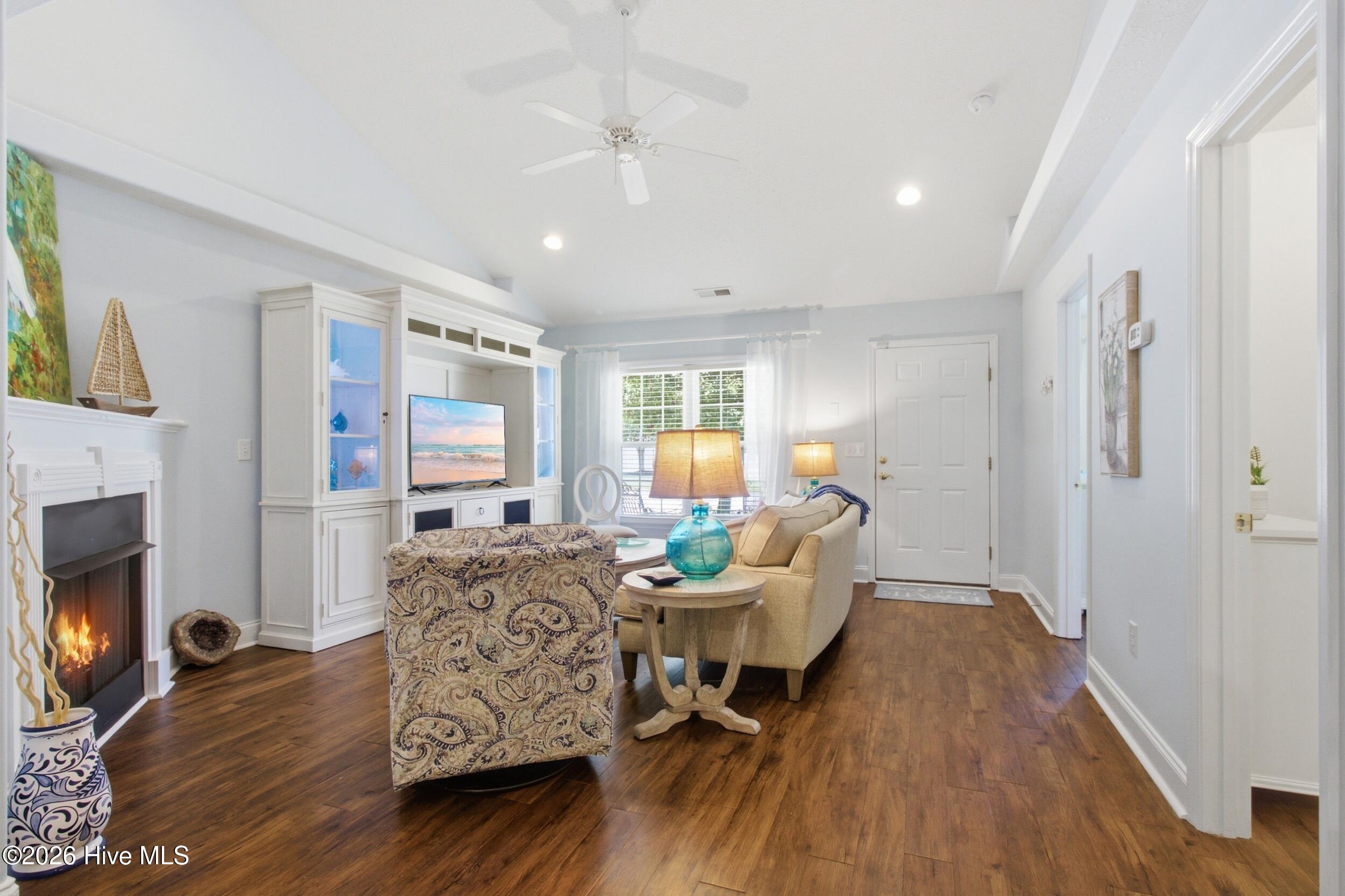 409 Neuchatel Road New Bern, NC 28562 - Photo 6 of 40