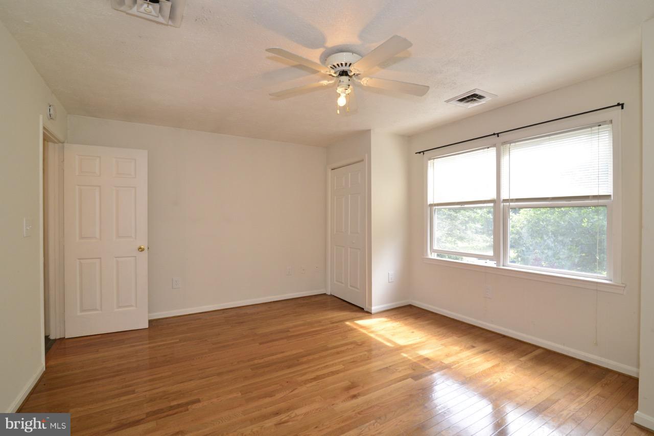 514 Dry Mill Road Southwest Leesburg, VA 20175 - Photo 22 of 28 Bedroom in apartment
