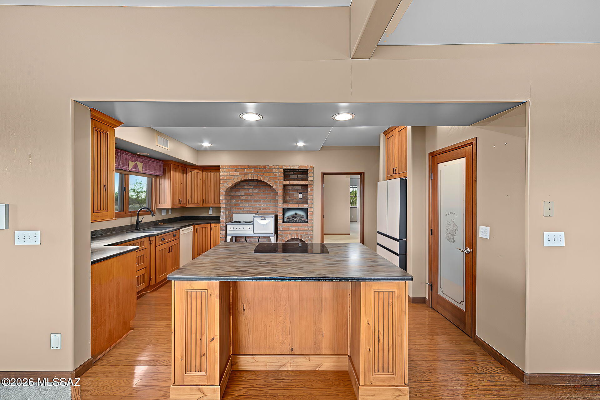 3380 South Hunters Run Tucson, AZ 85730 - Photo 12 of 47 Kitchen-A