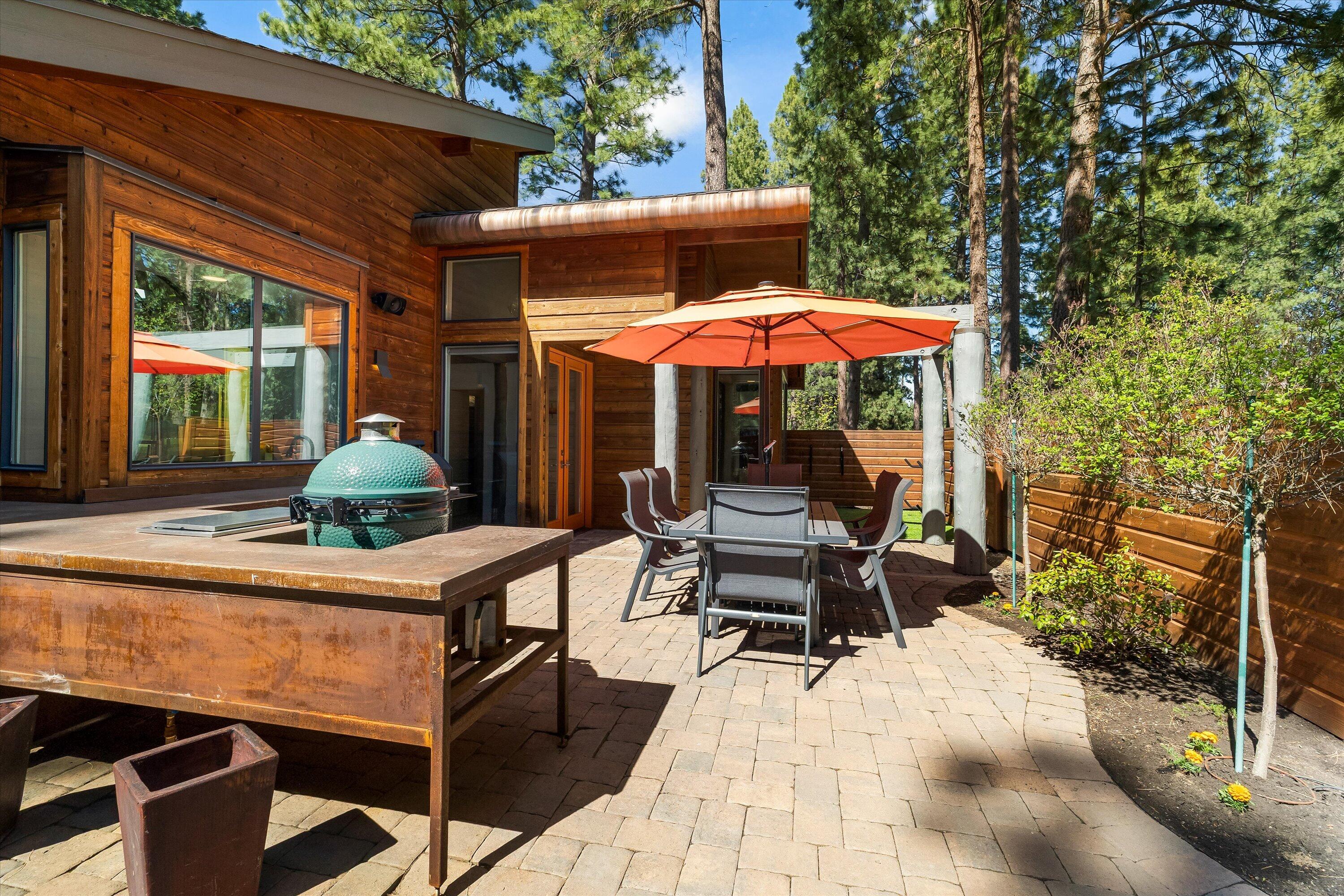 60770 Golf Village Loop Bend, OR 97702 - Photo 54 of 71 Back patio