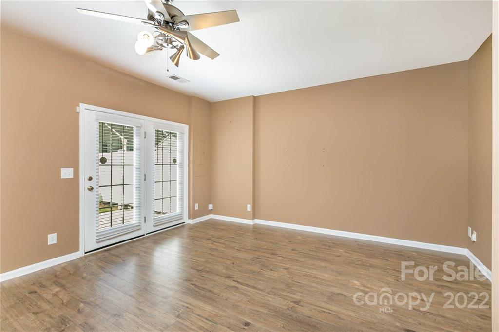 5024 Prosperity Ridge Road, Unit 212 Charlotte, NC 28269 - Photo 12 of 28 Gallery Image 12