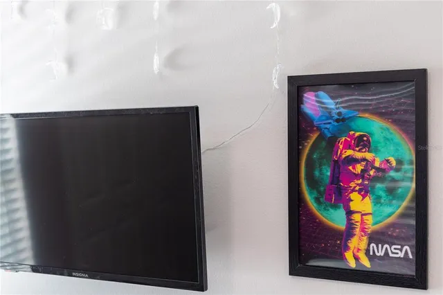 $429,900 | 680 Thousand Oaks Boulevard, Davenport, FL 33896