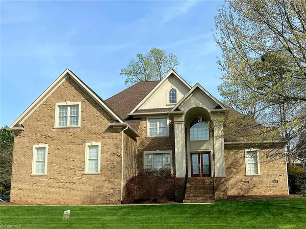$729,000 | 1004 Dunleigh Drive, Burlington, NC 27215