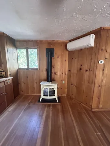 $1,500 | 52640 Marian View Drive, Idyllwild, CA 92549