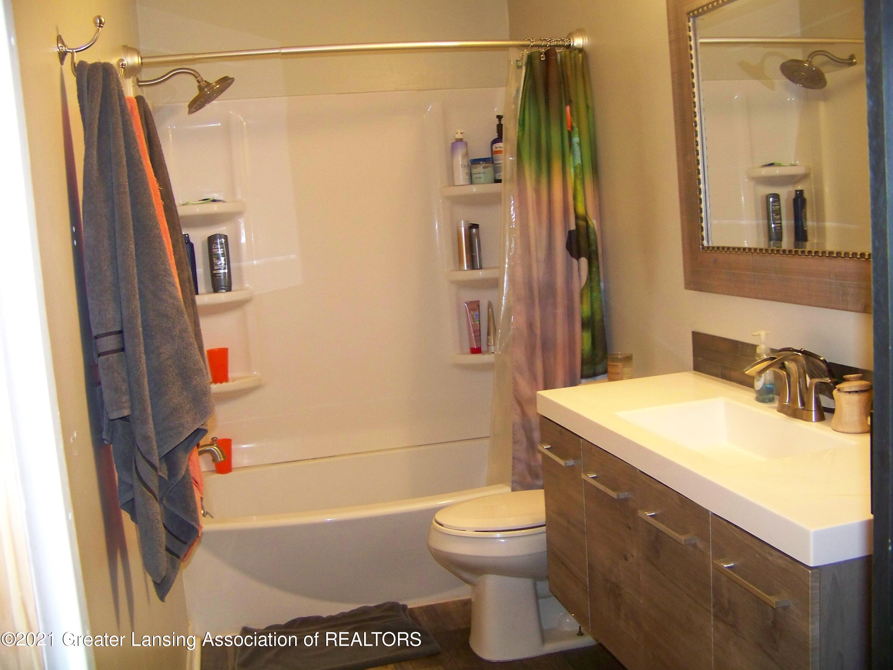 3012 North Stewart Road Charlotte, MI 48813 - Photo 12 of 22 100_2687