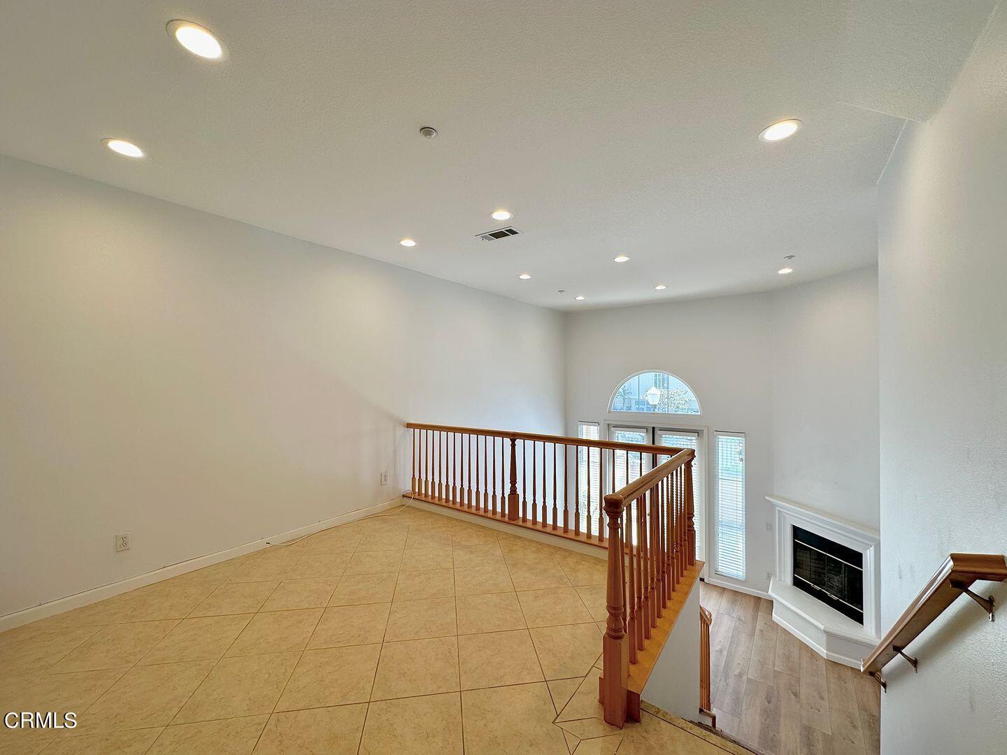 1202 Bayside Circle Oxnard, CA 93035 - Photo 10 of 48 a view of a hallway with workspace