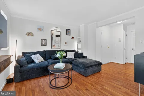 $317,000 | 1301 East Abingdon Drive, Unit 1, Alexandria, VA 22314