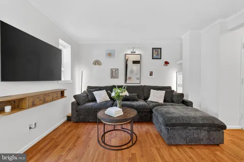 $317,000 | 1301 East Abingdon Drive, Unit 1, Alexandria, VA 22314