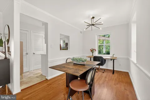 $317,000 | 1301 East Abingdon Drive, Unit 1, Alexandria, VA 22314