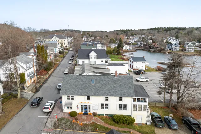 $1,475,000 | 37 Townsend Avenue, Boothbay Harbor, ME 04538