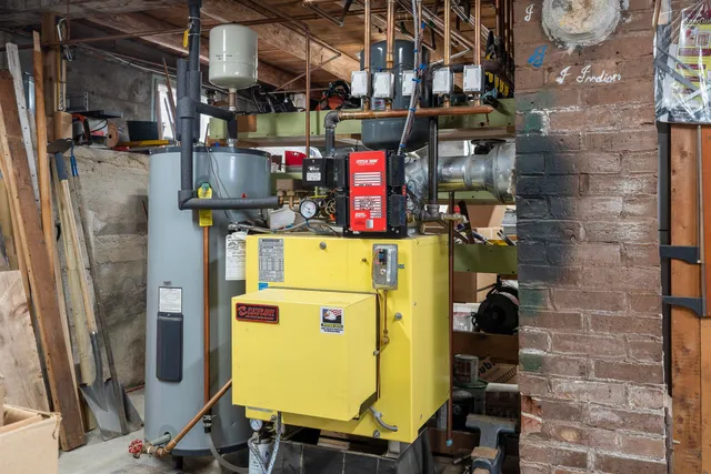 $1,475,000 | 37 Townsend Avenue, Boothbay Harbor, ME 04538