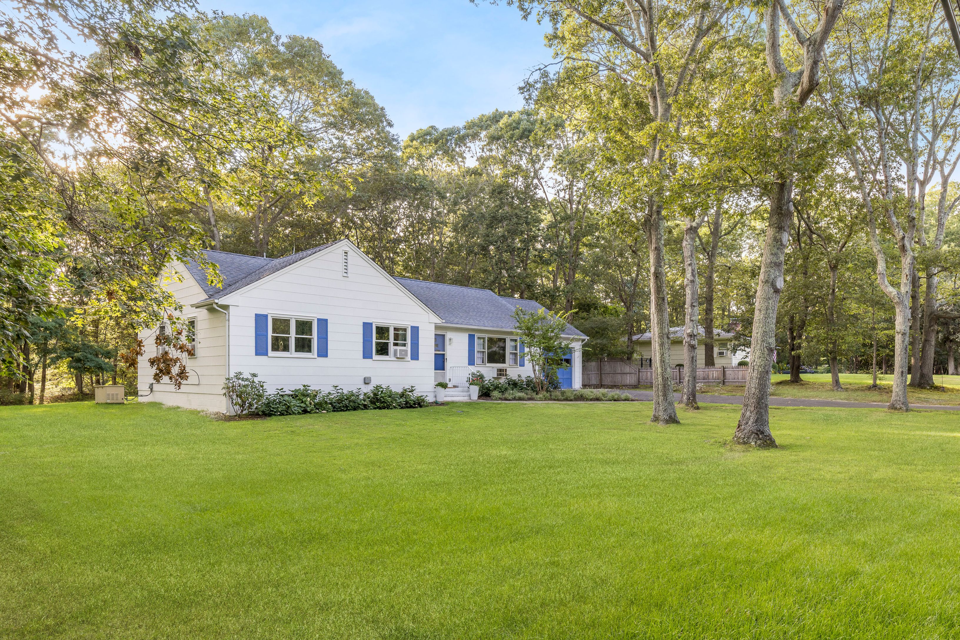 1635 Sagg Road Sag Harbor, NY 11963 - Photo 18 of 19
