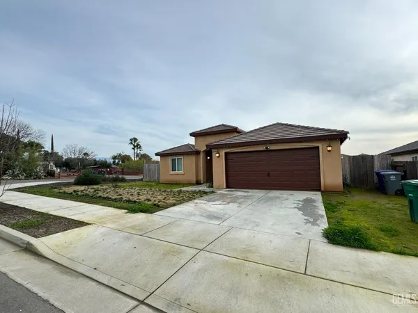 $409,000 | Undisclosed Address, Woodlake, CA 93286