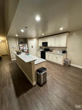 $409,000 | Undisclosed Address, Woodlake, CA 93286