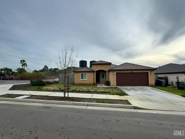 $409,000 | Undisclosed Address, Woodlake, CA 93286
