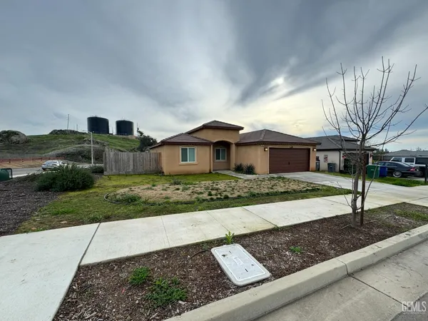 $409,000 | Undisclosed Address, Woodlake, CA 93286