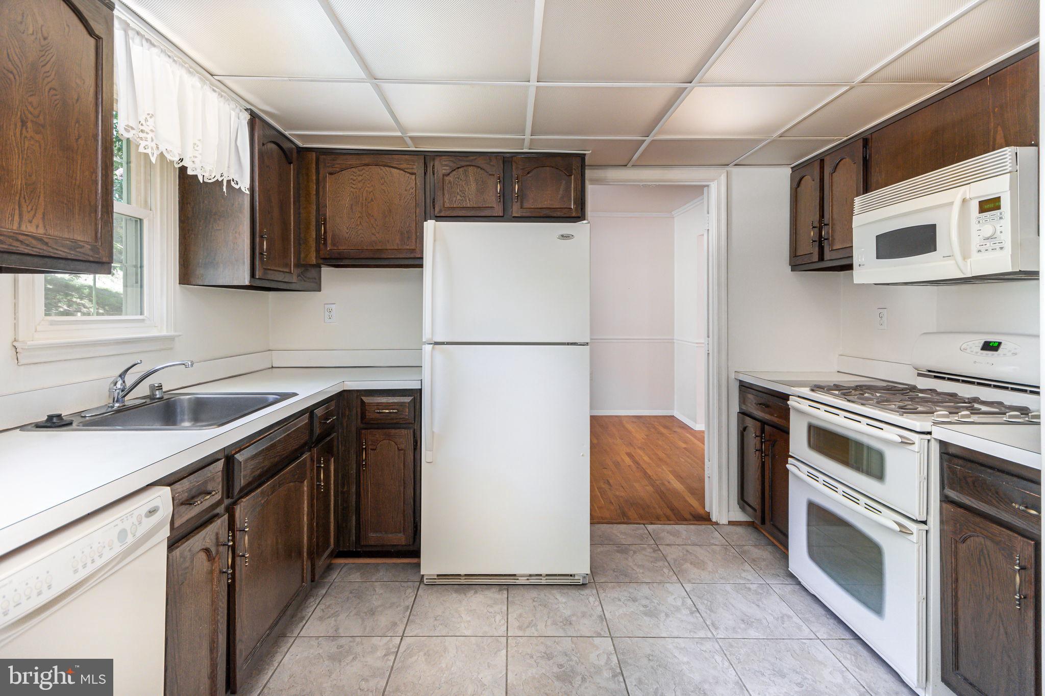 8404 Margo Road Lanham, MD 20706 - Photo 12 of 32 Gallery Image 12