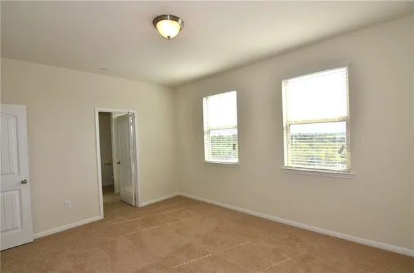 $1,800 | 1001 Zodiac Lane, Unit 16, Round Rock, TX 78665