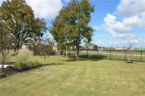 $1,800 | 1001 Zodiac Lane, Unit 16, Round Rock, TX 78665