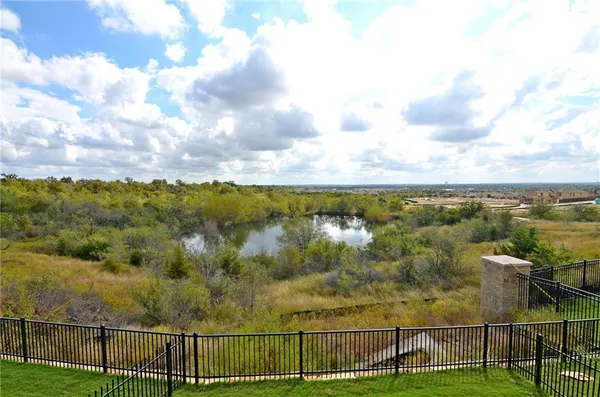 $1,800 | 1001 Zodiac Lane, Unit 16, Round Rock, TX 78665