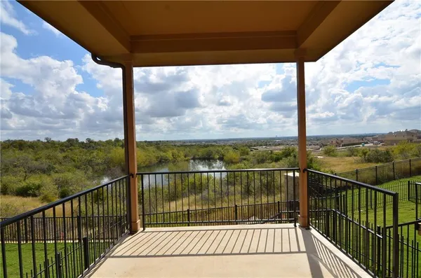 $1,800 | 1001 Zodiac Lane, Unit 16, Round Rock, TX 78665