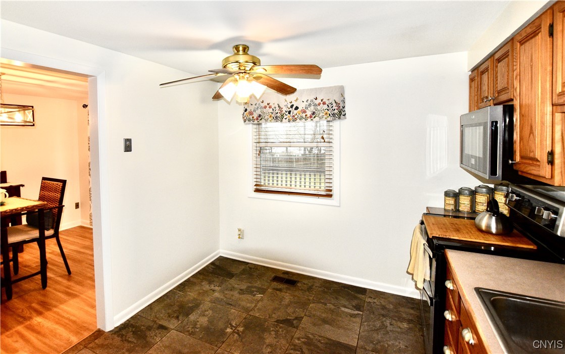 4964 Blacksmith Path Clay, NY 13088 - Photo 29 of 29