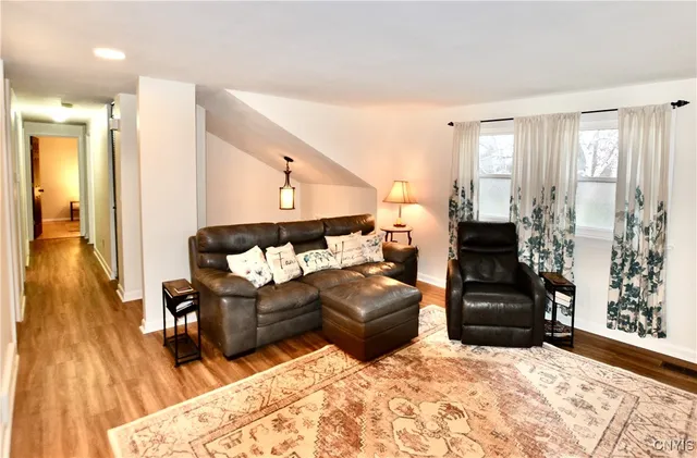 $290,000 | 4964 Blacksmith Path, Clay, NY 13088