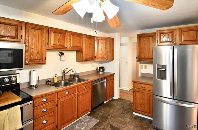 $290,000 | 4964 Blacksmith Path, Clay, NY 13088