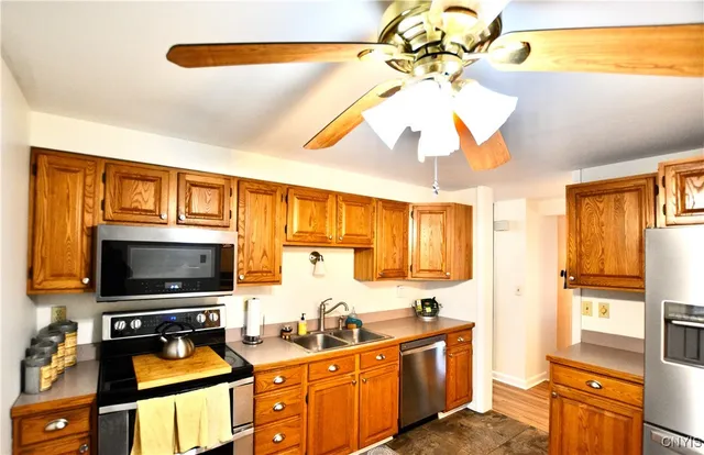 $290,000 | 4964 Blacksmith Path, Clay, NY 13088