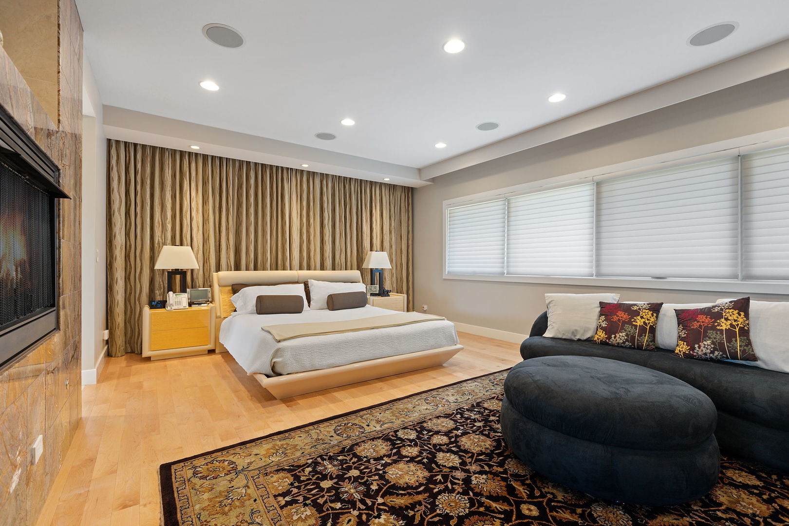 925 Morrison Road Northbrook, IL 60062 - Photo 47 of 75 a bed room with a bed and a couch