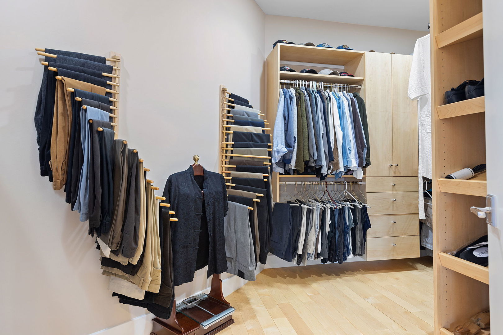 925 Morrison Road Northbrook, IL 60062 - Photo 51 of 75 a view of walk in closet with clothes