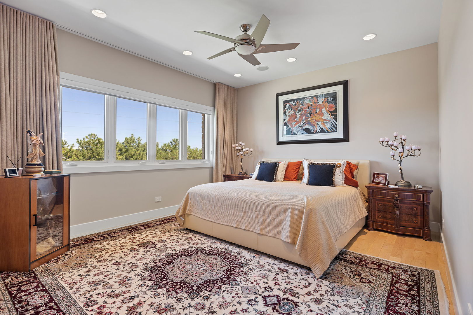 925 Morrison Road Northbrook, IL 60062 - Photo 55 of 75 a bedroom with a large bed and a window