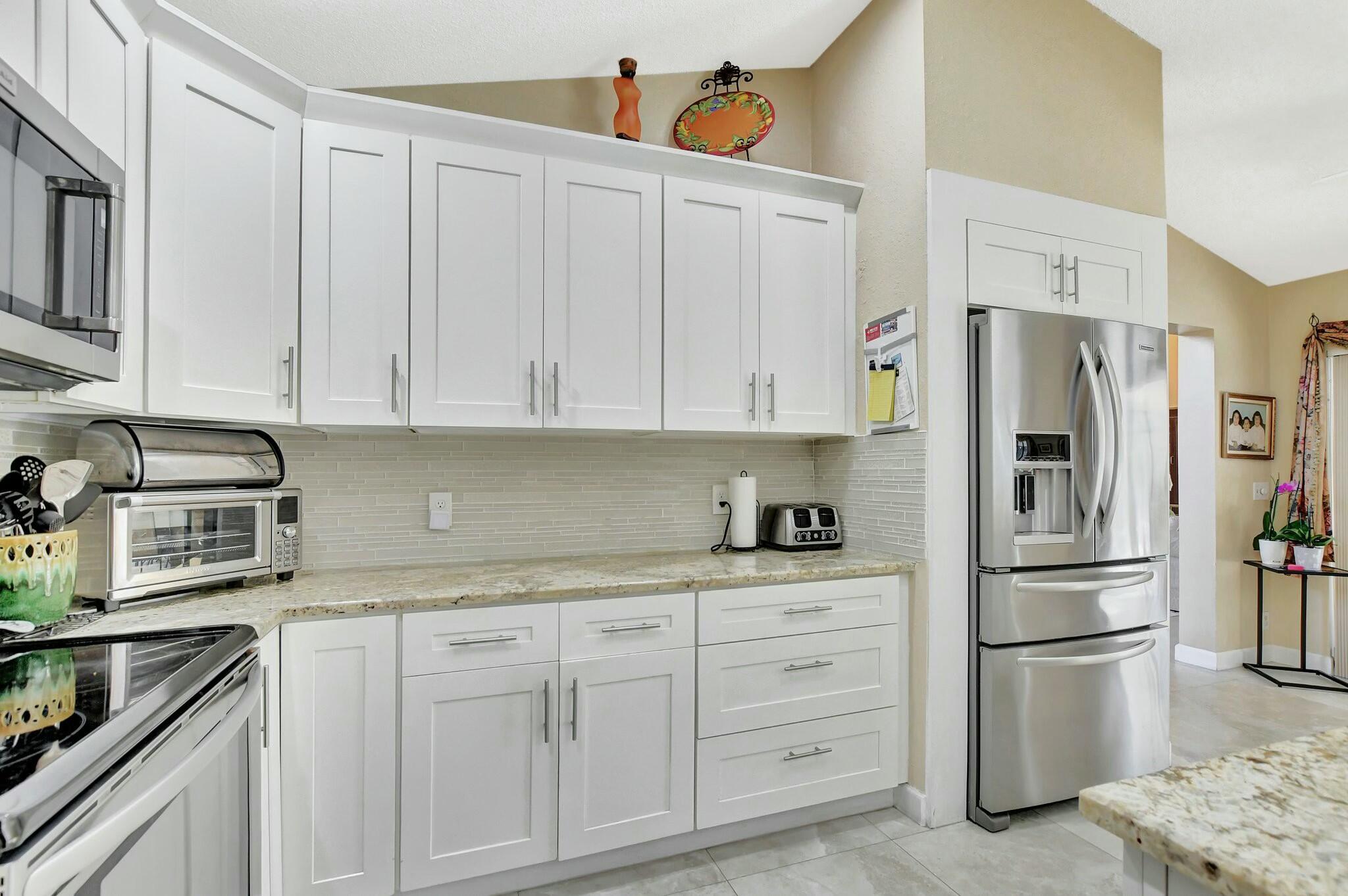 19569 Sedgefield Terrace Boca Raton, FL 33498 - Photo 14 of 57 tempImageQblJ7E