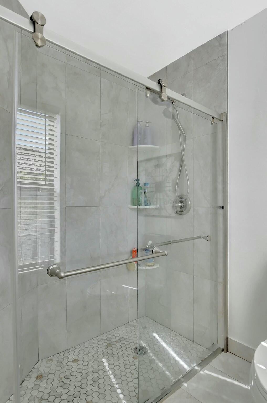 19569 Sedgefield Terrace Boca Raton, FL 33498 - Photo 26 of 57 tempImagenKjmGg