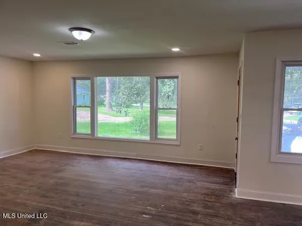 $150,000 | 5413 Crepe Myrtle Drive, Jackson, MS 39206