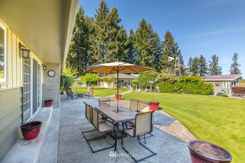 10706 Clark Road Southeast Yelm, WA 98597 - Photo 11 of 19 Gallery Image 11