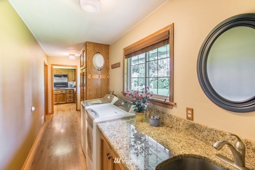 10706 Clark Road Southeast Yelm, WA 98597 - Photo 9 of 19 Gallery Image 9
