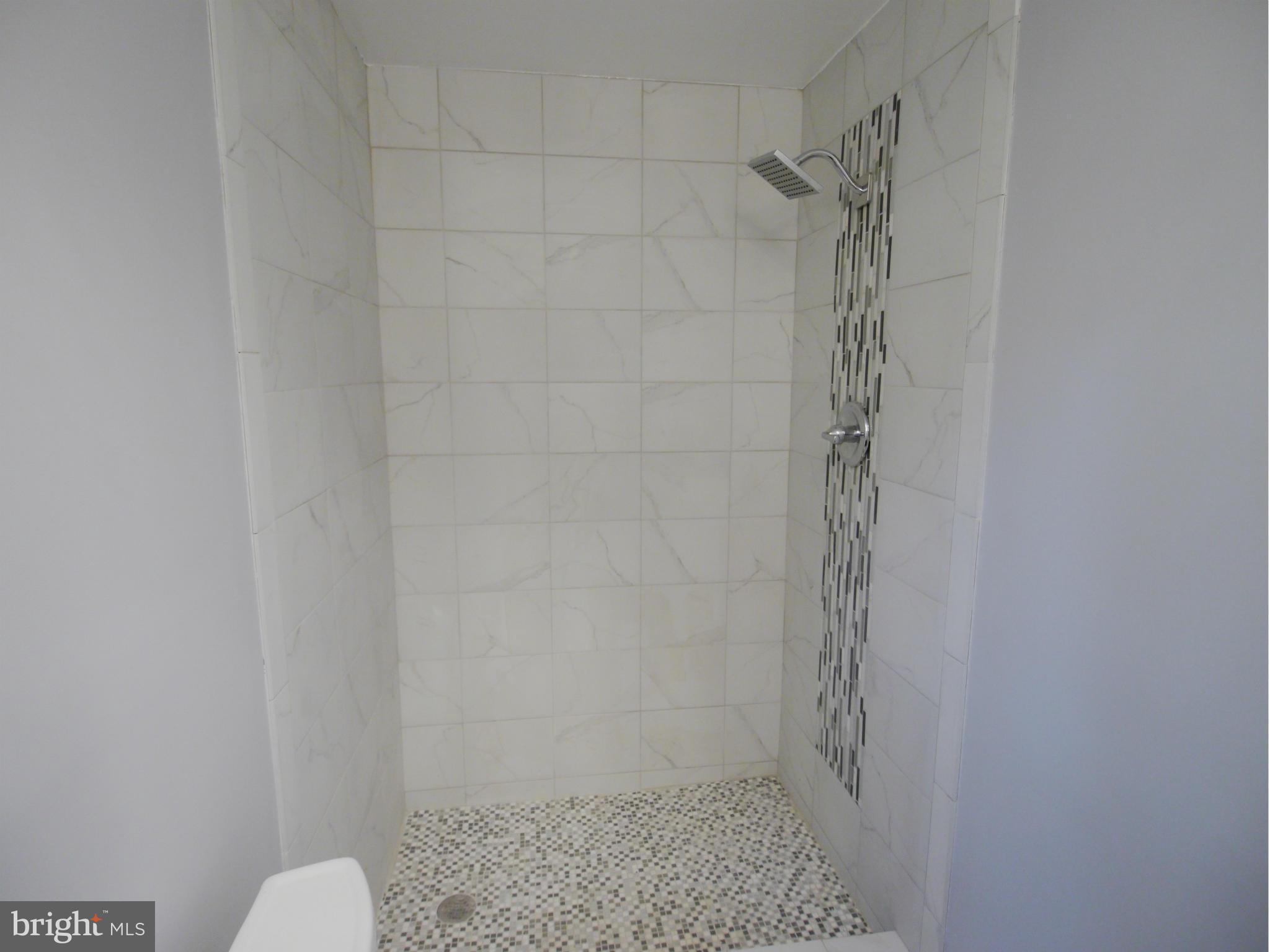 13100 Middlevale Lane Silver Spring, MD 20906 - Photo 25 of 30 a bathroom