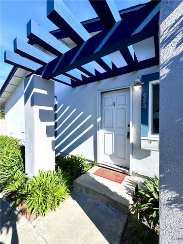 $3,600 | 4692 Heil Avenue, Huntington Beach, CA 92649
