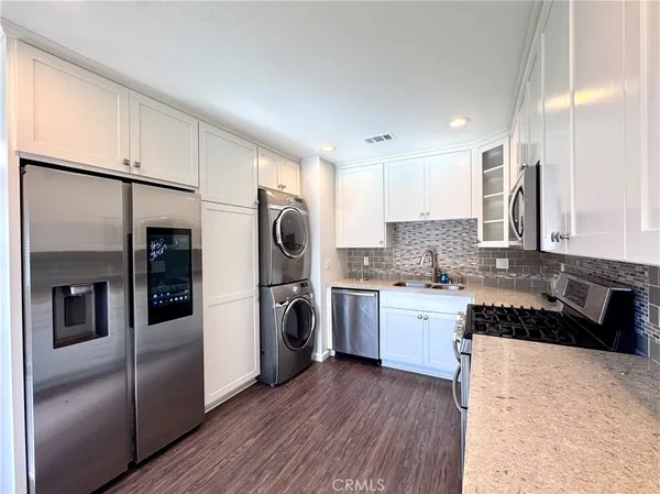 $3,250 | 4692 Heil Avenue, Huntington Beach, CA 92649