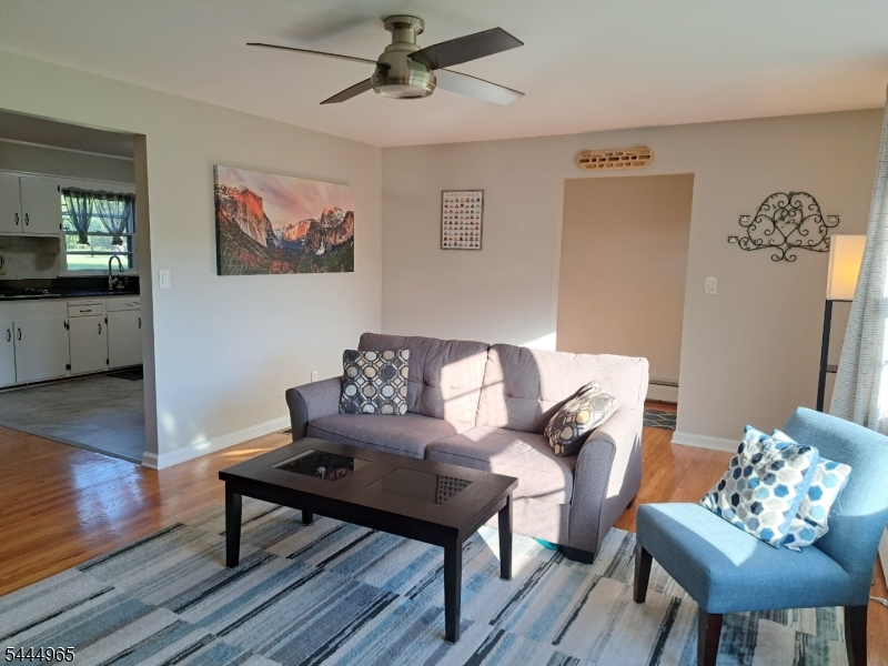 3 Meadowbrook Road Flemington, NJ 08822 - Photo 4 of 41