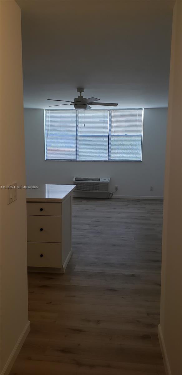 2501 Riverside Drive, Unit 402A Coral Springs, FL 33065 - Photo 6 of 9 a view of a closet