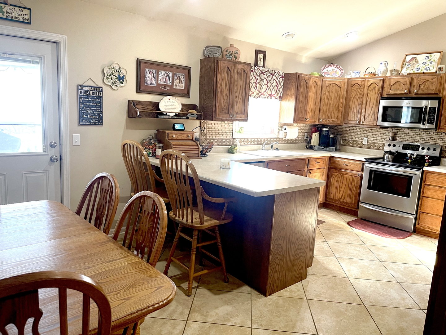 320 Rachel Way Utica, IL 61373 - Photo 8 of 21 Gallery Image 8