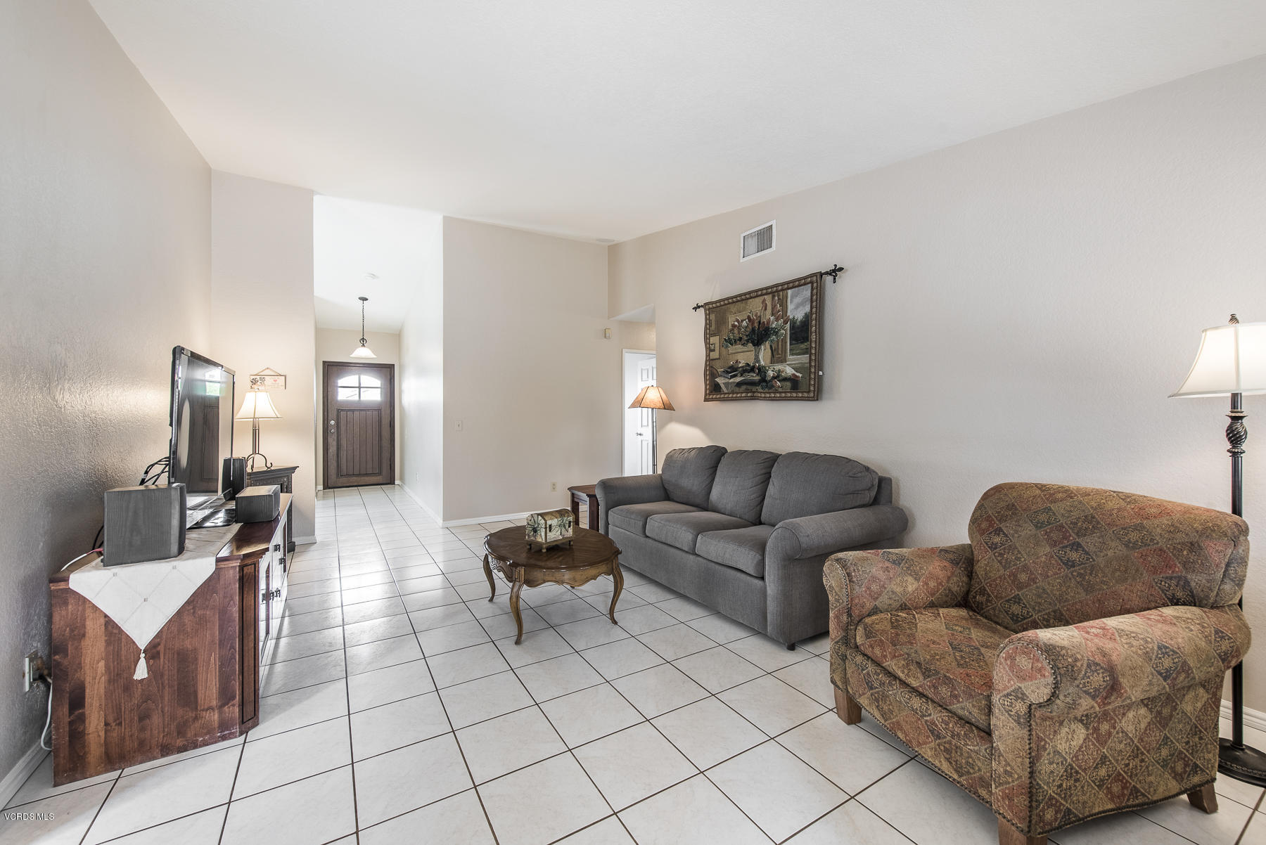 408 Appleton Road Simi Valley, CA 93065 - Photo 12 of 25 408 Appleton Rd-12