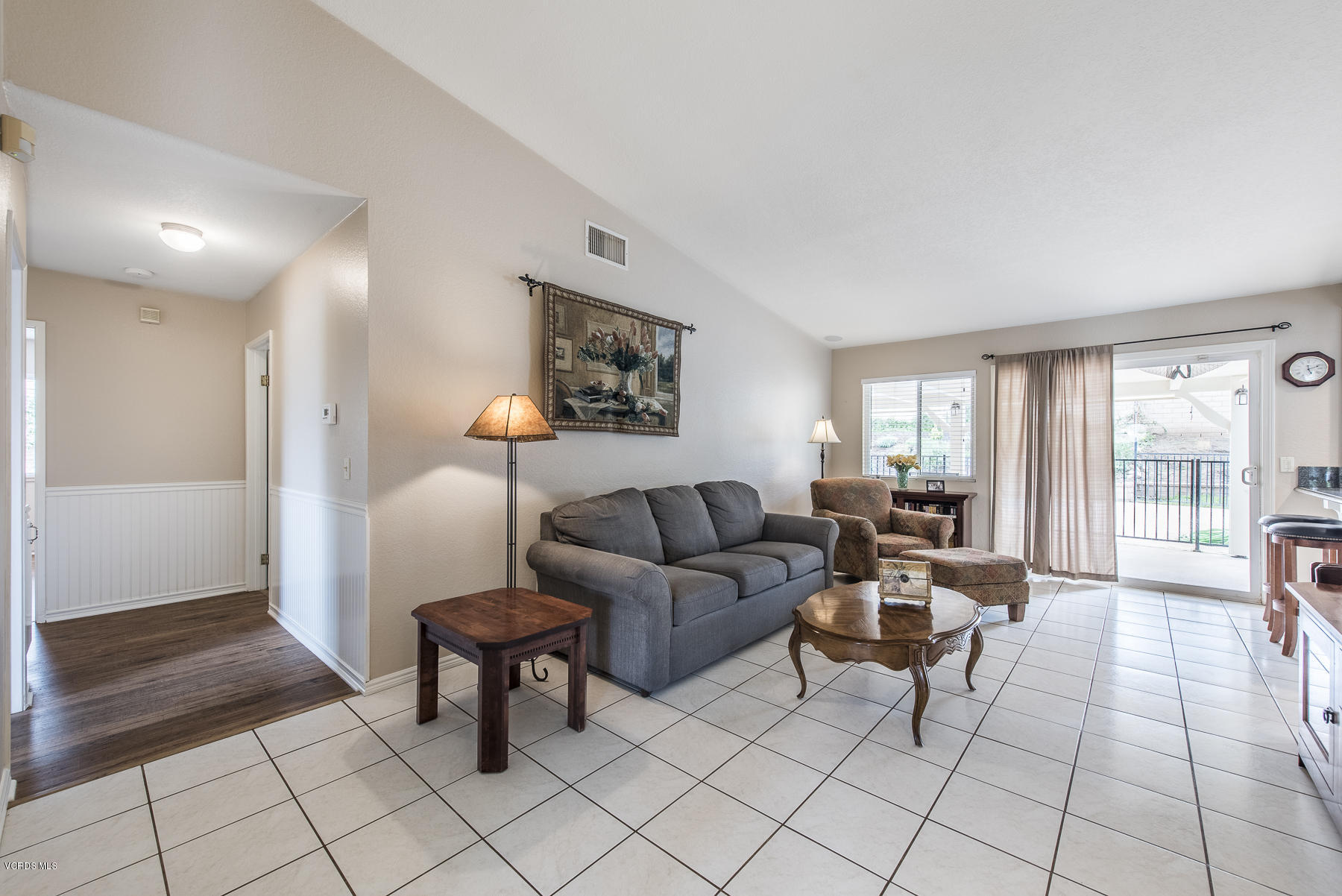 408 Appleton Road Simi Valley, CA 93065 - Photo 13 of 25 408 Appleton Rd-13