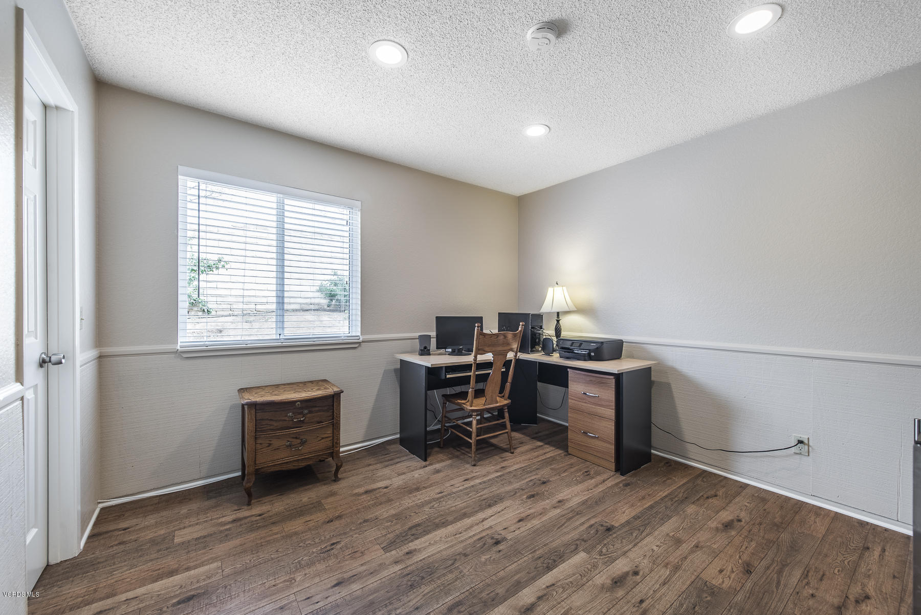 408 Appleton Road Simi Valley, CA 93065 - Photo 16 of 25 408 Appleton Rd-16