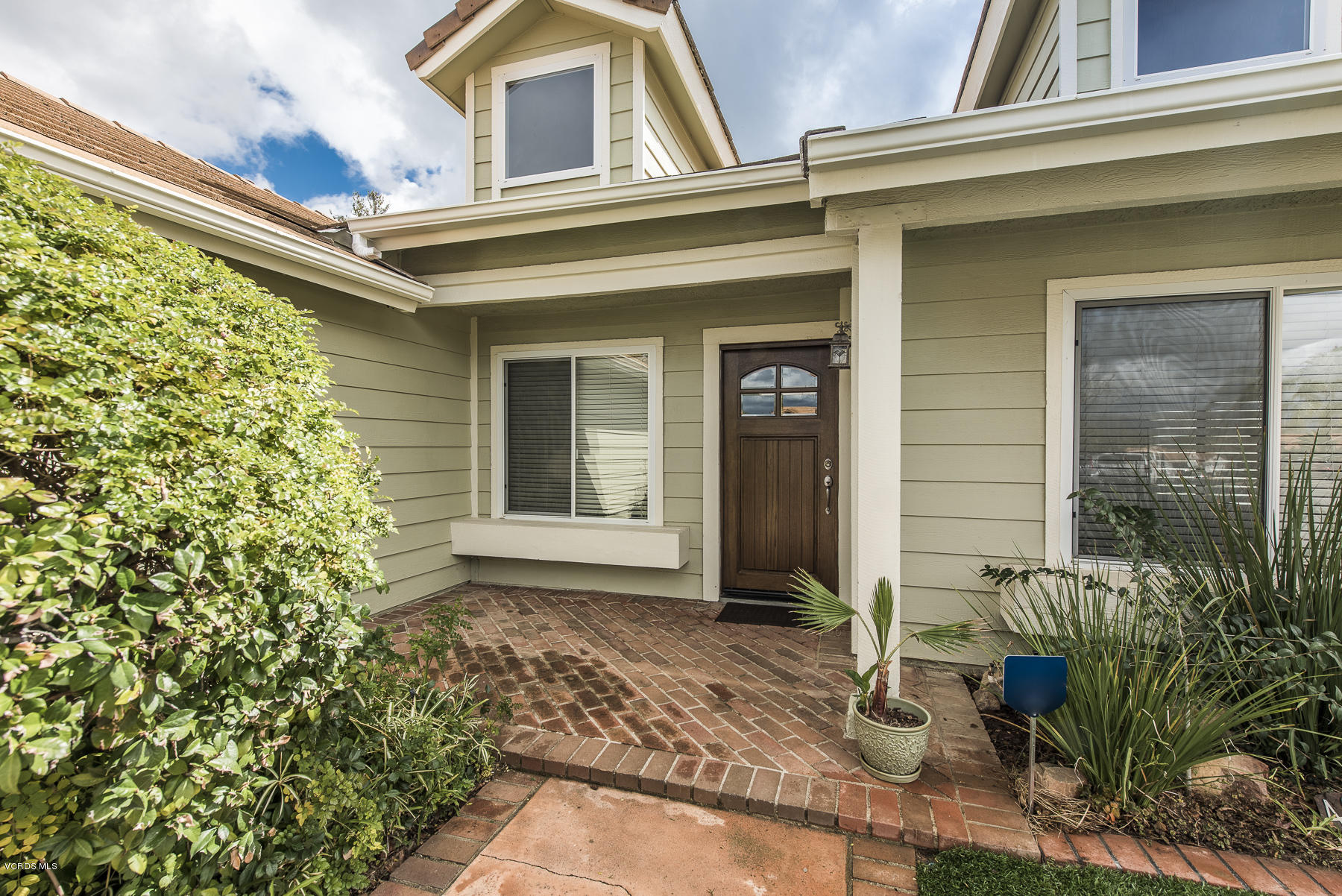 408 Appleton Road Simi Valley, CA 93065 - Photo 4 of 25 408 Appleton Rd-4