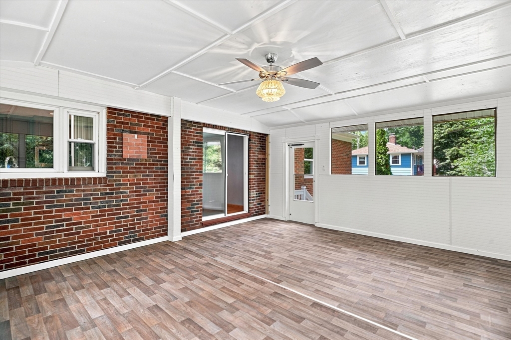 35 Swift Road Framingham, MA 01702 - Photo 12 of 40 Gallery Image 12