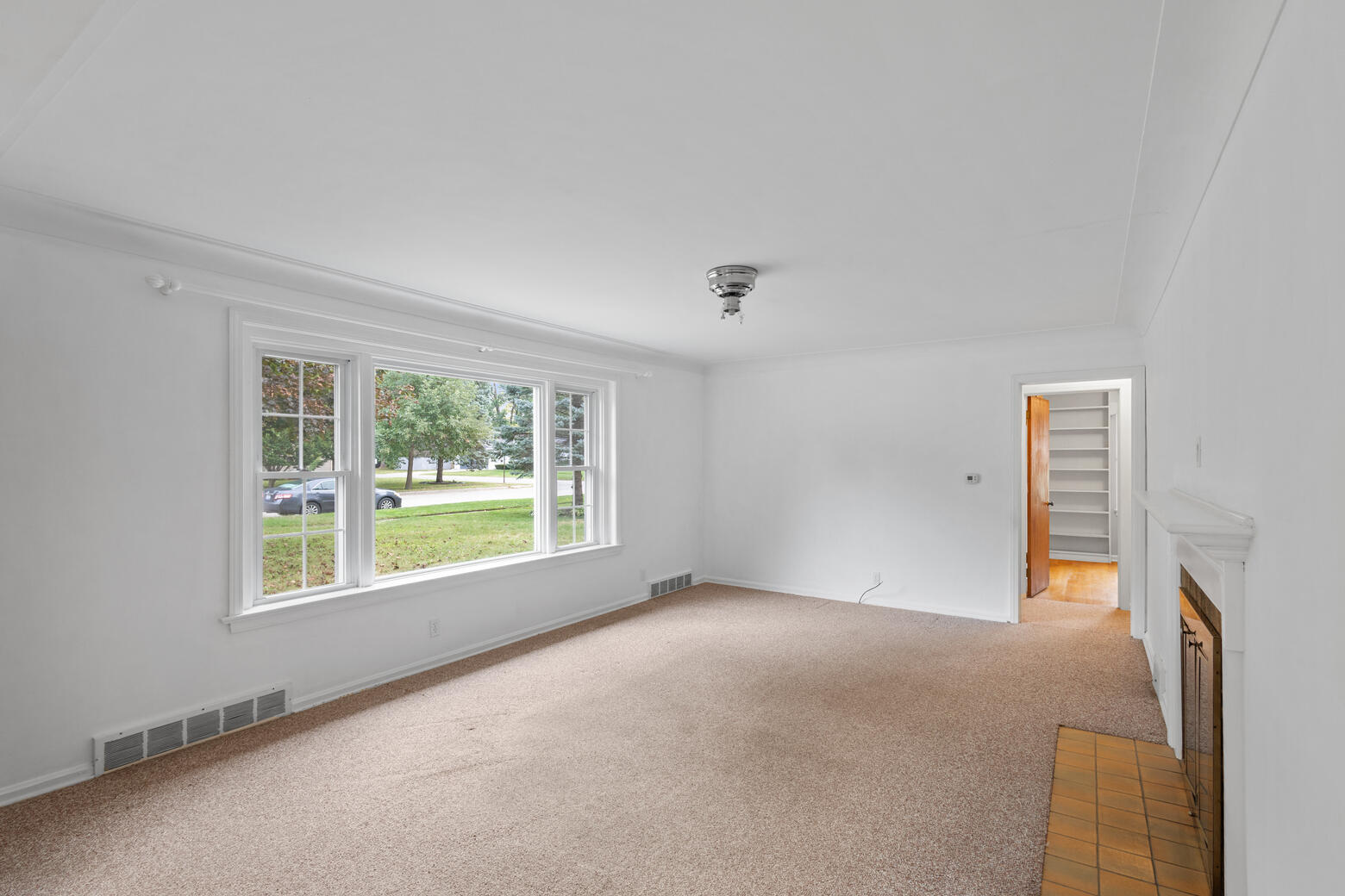1714 Paddington Road Kalamazoo, MI 49001 - Photo 9 of 33 1000011888